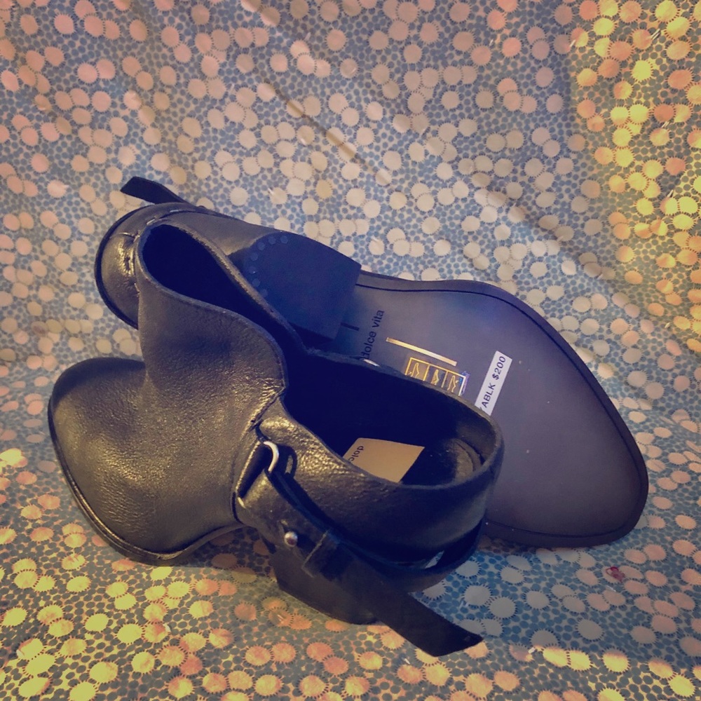 Dolce Vita mules
